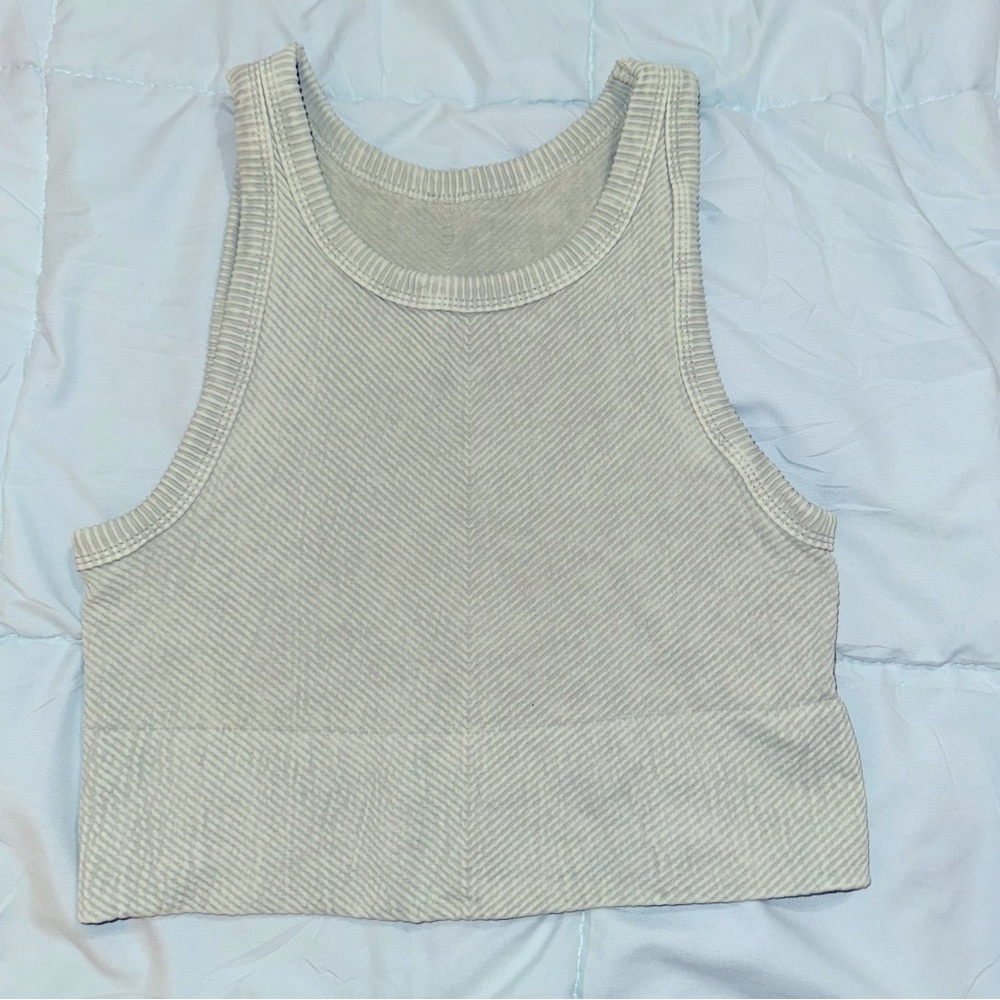 EUC Nikibiki Women’s Chevron Cropped Brami OS
